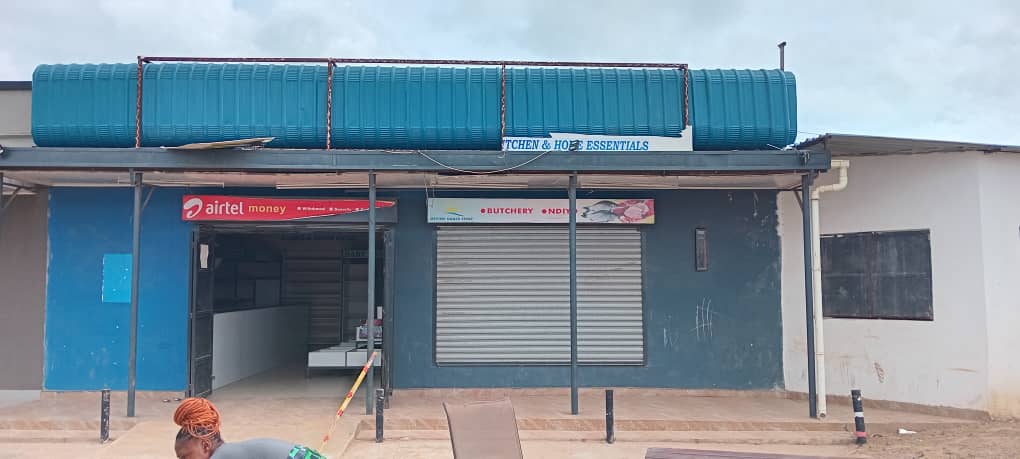 shops